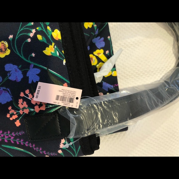 NWT! Victoria’s Secret large floral tote - Picture 4 of 6